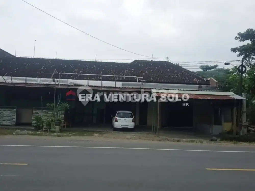 Rumah dan Ruang Usaha Strategis Sragen