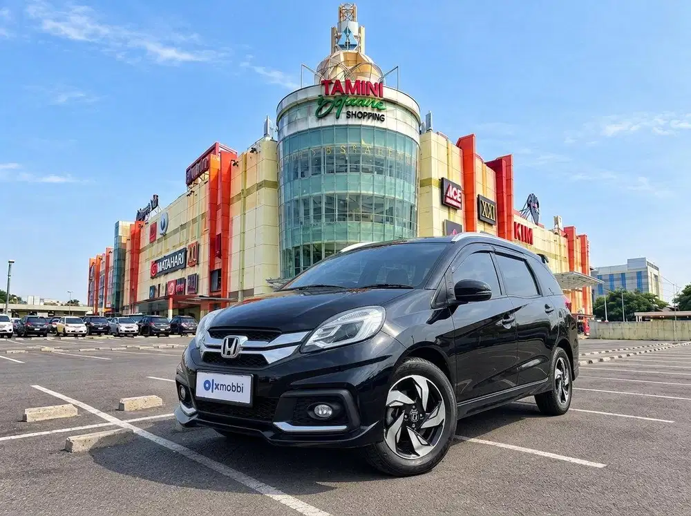 TDP RENDAH - Honda Mobilio 1.5 RS Bensin-AT 2016 Hitam CBKKB