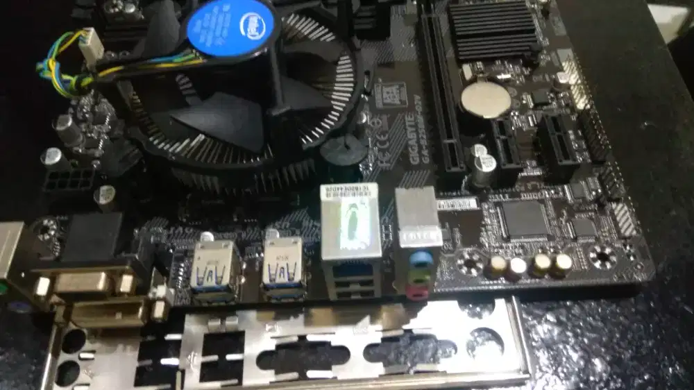 Gigabyte GA-B250M-D2V