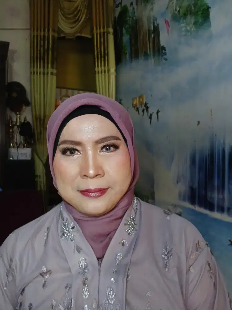 Make up segala acara resmi dan non resmi