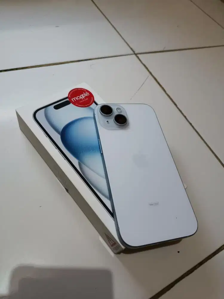 Iphone 15 128Gb resmi Garansi like new