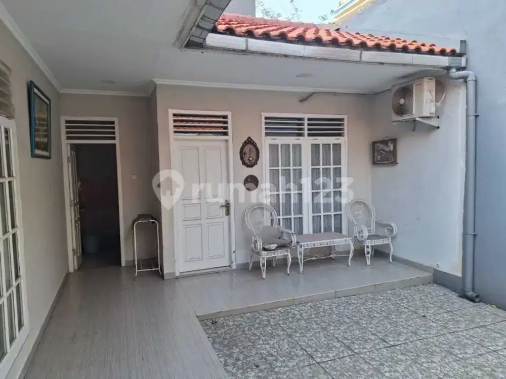 Dijual Rumah di kav Dki bagus dan terawat