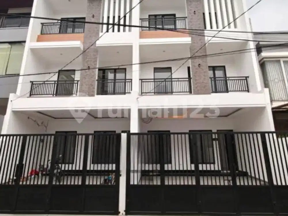 Brand New House 2 Unit di Duri Kepa Lebar 6 Panjang 18 5 Kamar Tidur Row Jalan 2 Mobil
