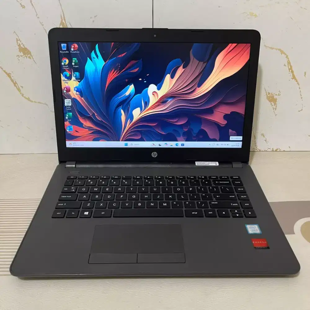 Laptop HP 240 G6.