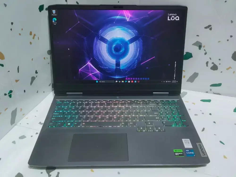 Forsale Laptop Gaming !!!
Lenovo LOQ 15IRH8