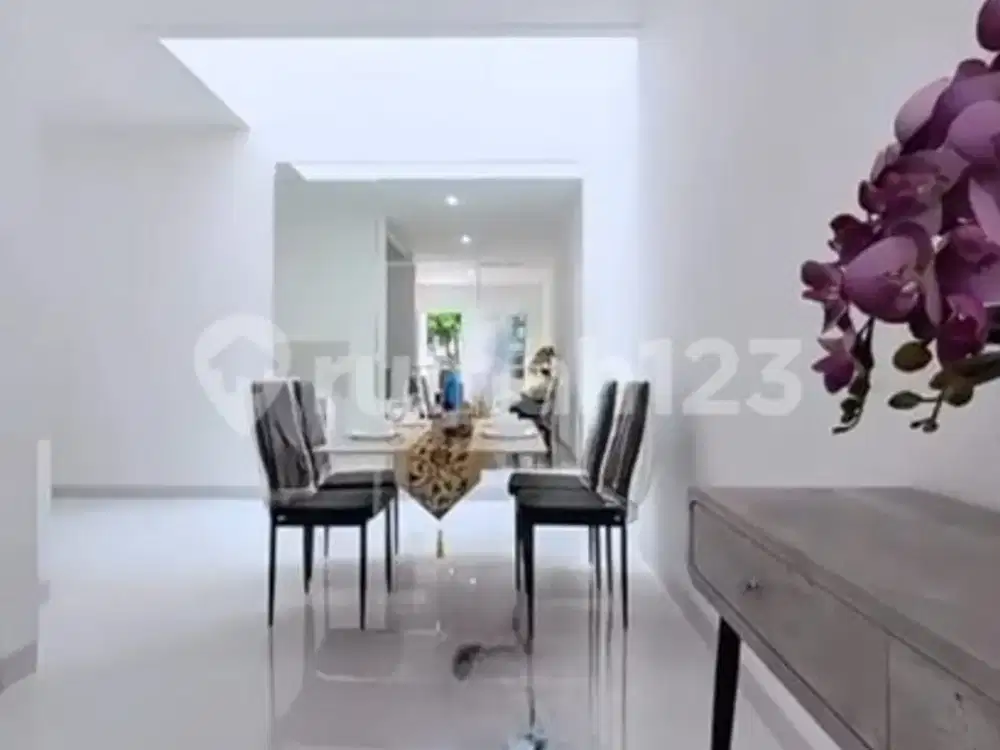 Dijual Rumah Baru modern minimalis Kav Dki, Jakarta Barat