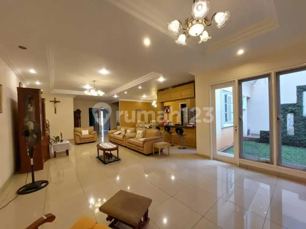 rumah bagus mewah di daerah serpong tangerang SHM