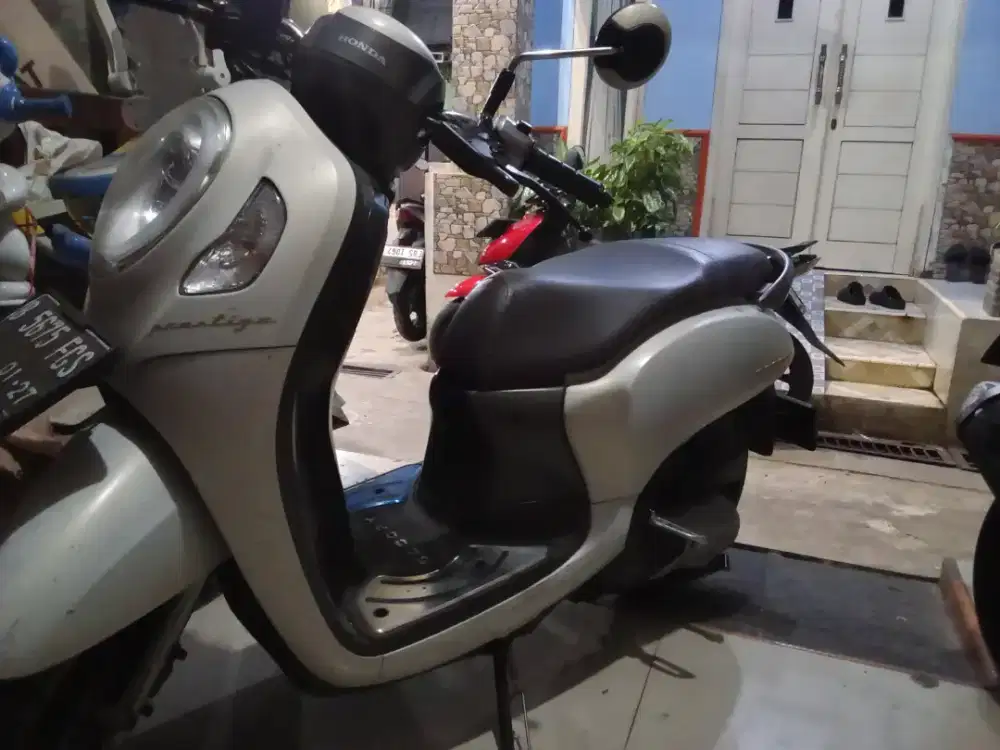 Scoopy prestige 2022
