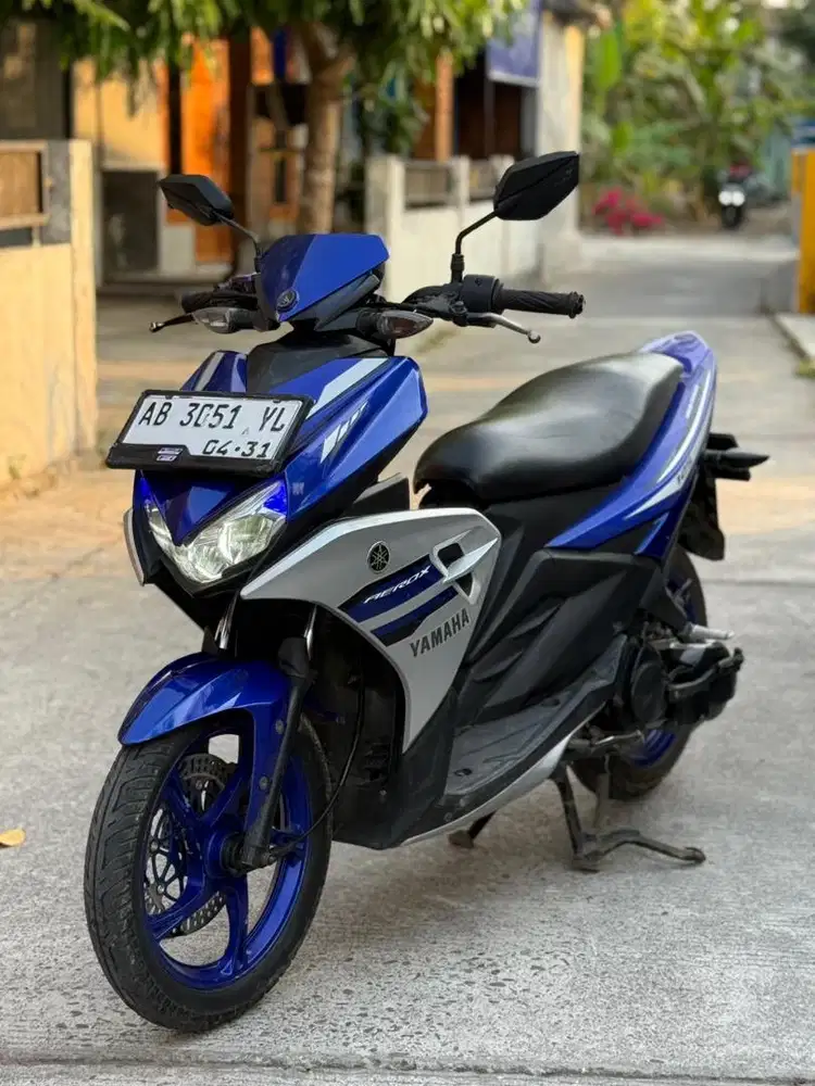 Yamaha aerox 125 2016 ab joss