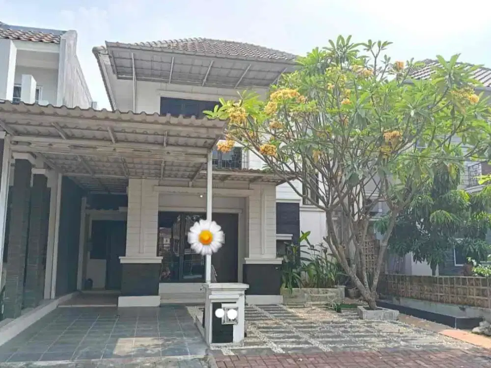 Rumah Dua Lantai Tanah Luas Legenda Wisata Cibubur