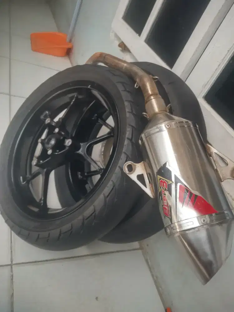 Velg YAMAHA Aerox original Like' new