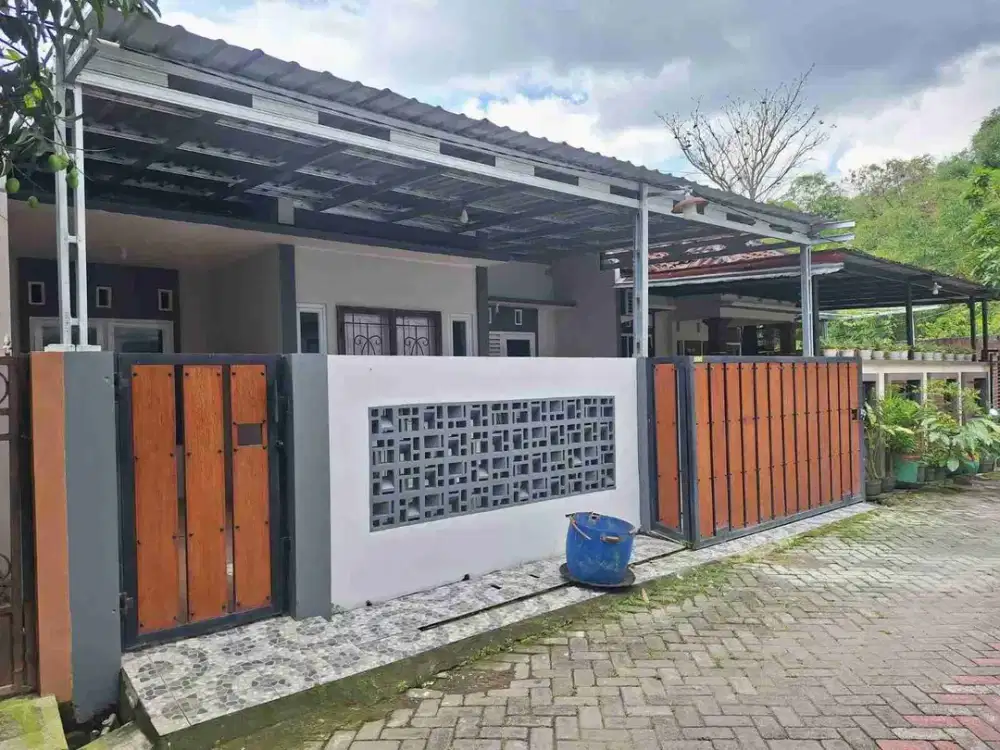 Rumah BAGUS & SIAP HUNI di Perum SINAR WALUYO Kedung Mundu
