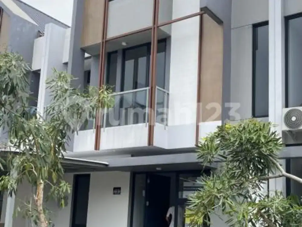 Rumah 2 Lantai Akses Strategis di Cluster Yuthica, BSD