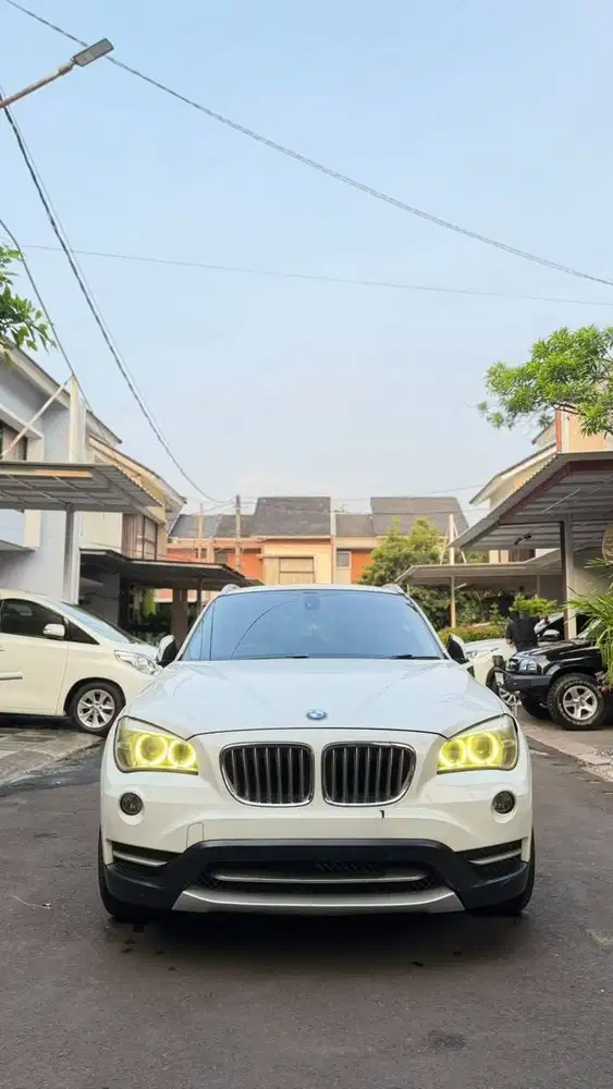 Dijual BMW X1 Automatic Putih 2014