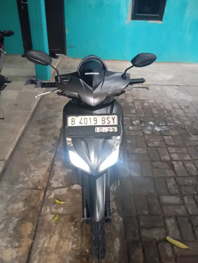 Dijual Vario 110 eSP CBS ISS 2018 Abu Doff