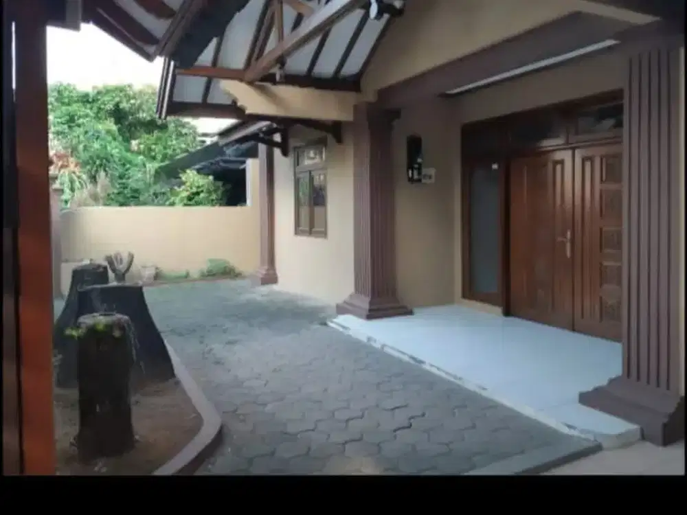 Rumah Lokasi Strategis Di Menteng Jakarta Pusat