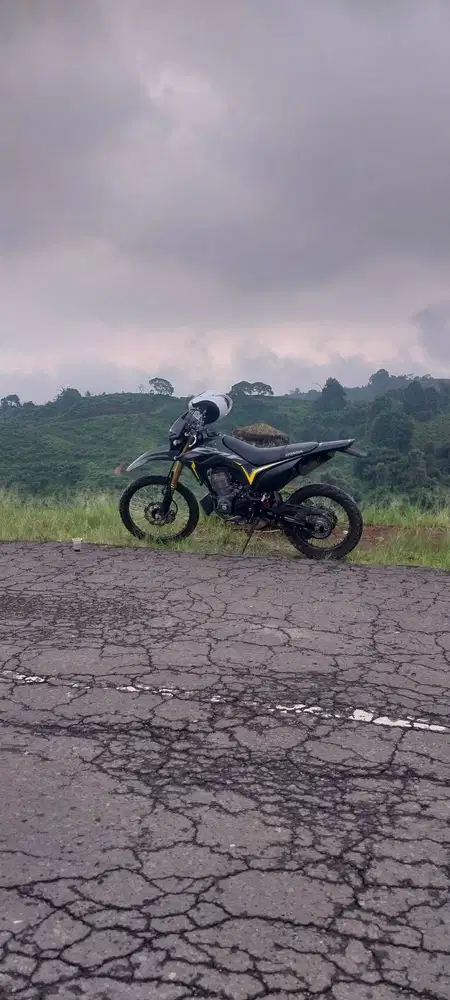 Honda crf tahun 2024