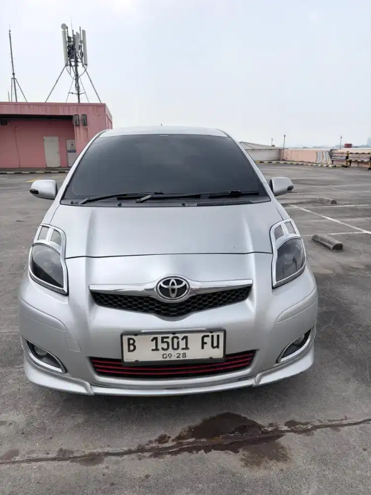 Toyota yaris s limited