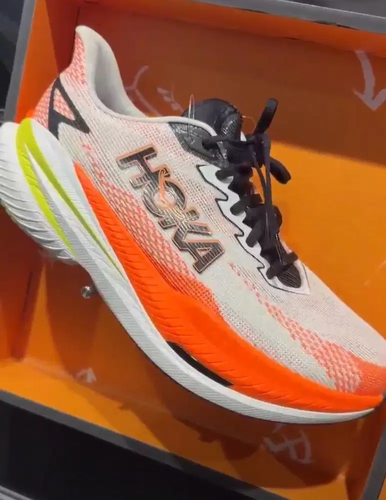 Hoka match x3 original