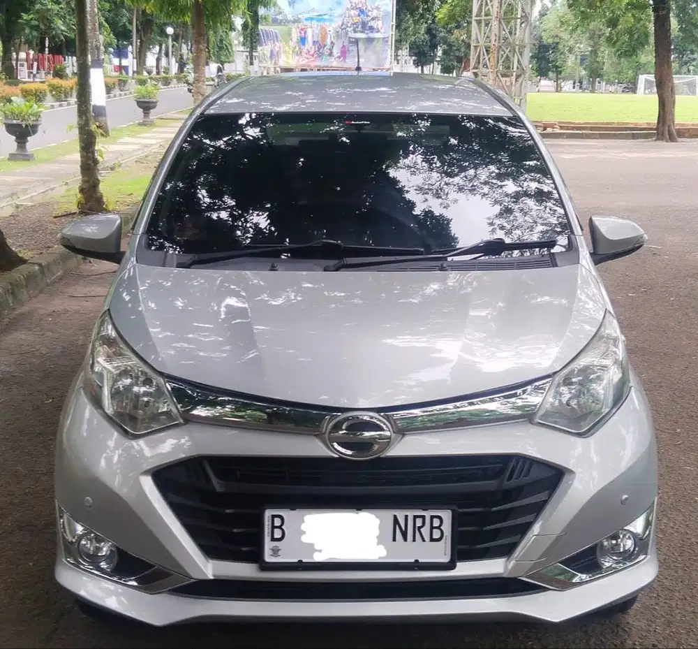 SIGRA R DELUXE 1.2 A/T 2017