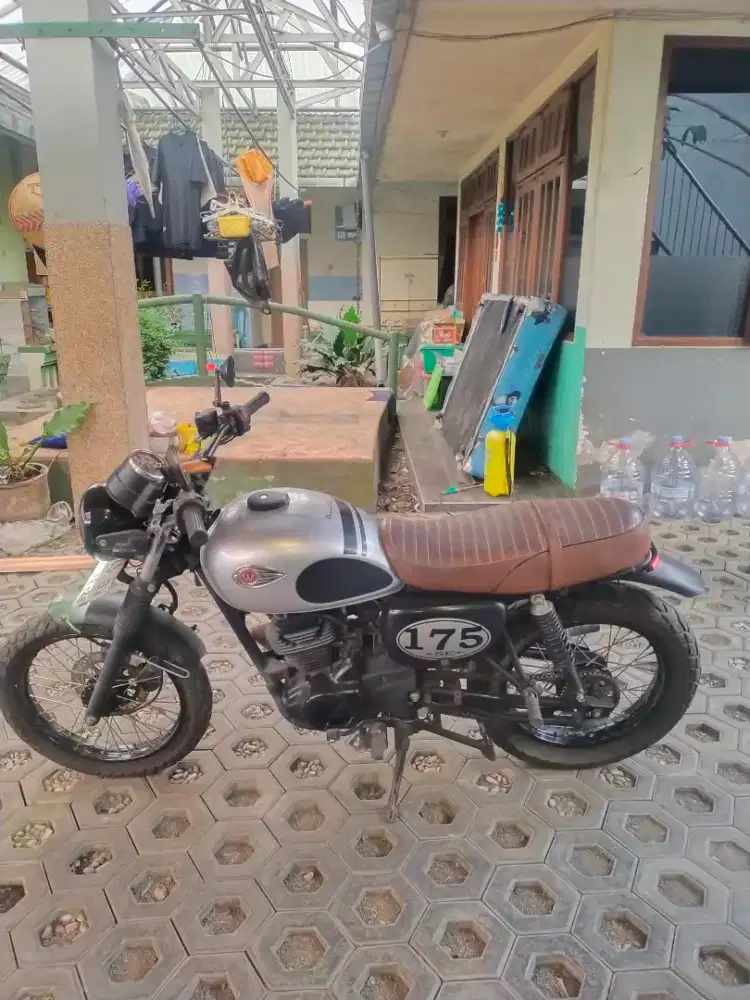 Kawasaki W175 tahun 2018