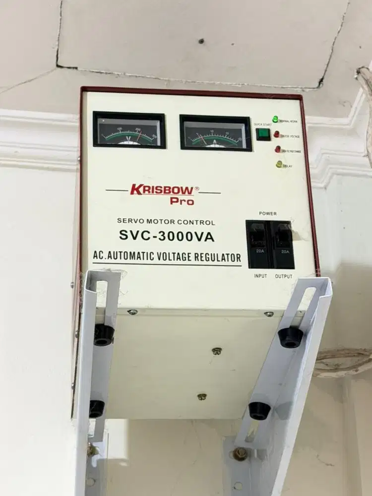Stabilizer Krisbow Pro 3000VA