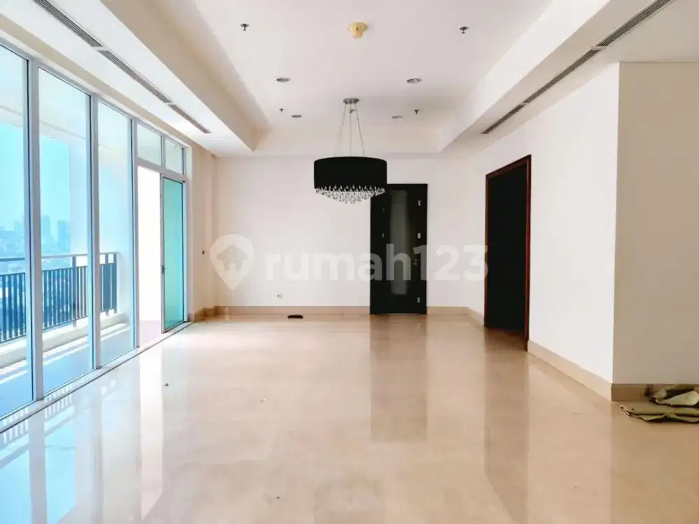For Sale Apartement The Pakubuwono Signature 4Br