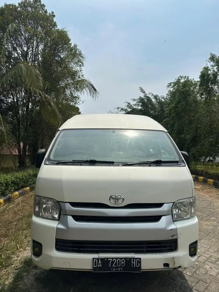 Hiace Commuter MT