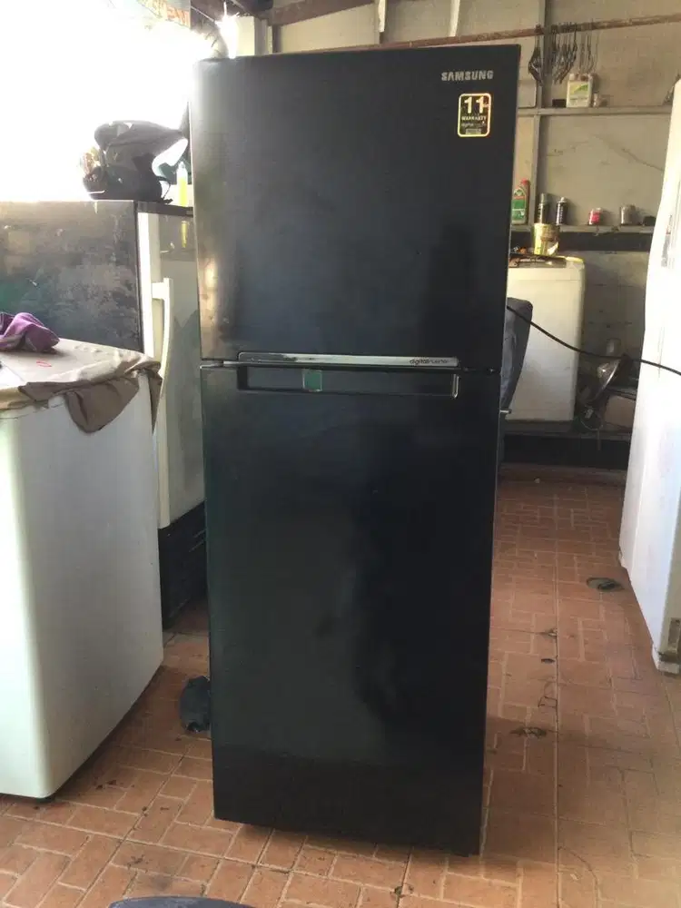 Kulkas SAMSUNG 2pintu inverter