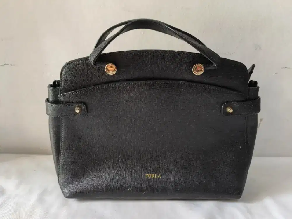 Tas furla bekas