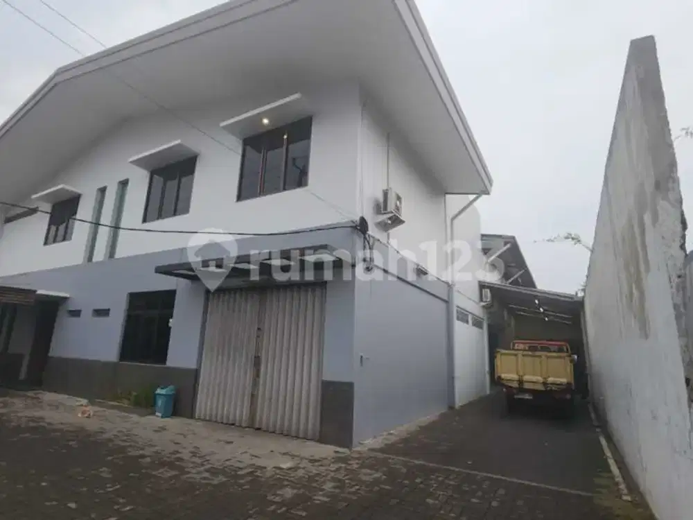CEPAT GUDANG & KANTOR BONUS RUMAH DI KOMPLEK INDUSTRI SATRIA RAYA - HANYA 10 MENIT DARI TOL PASIR KOJA