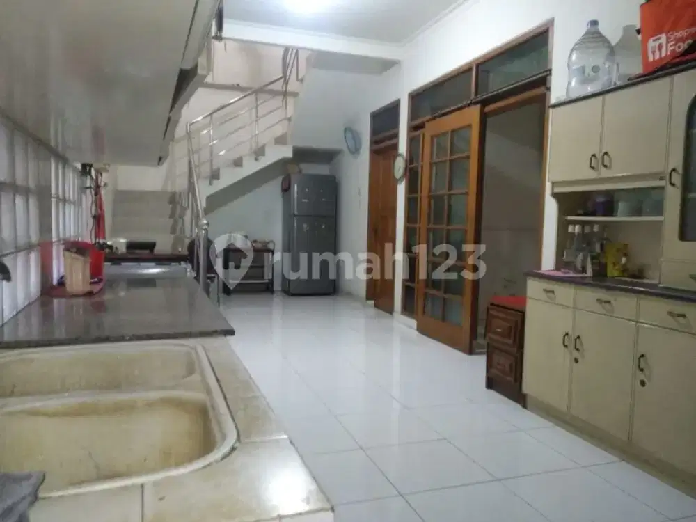 Jual Cepat Rumah Di Kopo Permai Dengan Pencahayaan  Yg Baik