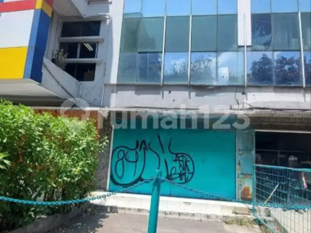 Ruko Strategis Siap Pakai Di pusat kota Bandung - Hanya 5-10 Menit Ke Alun Alun Kota Bandung