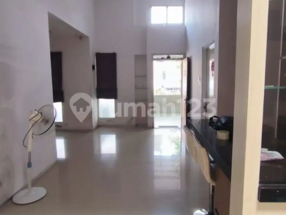 Langka! Rumah lokasi strategis dekat IKEA - Kota Baru Parahyangan