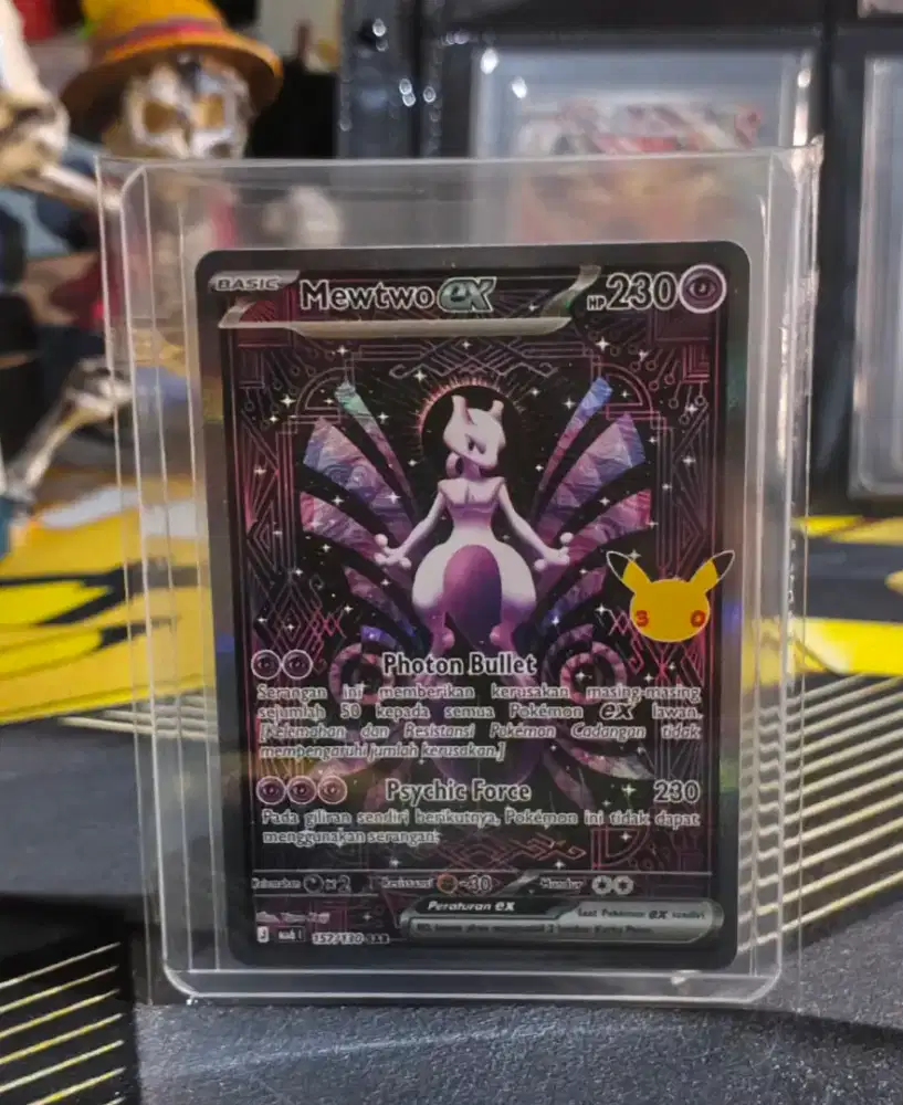 Mewtwo ex (Special Illustration Rare / SAR) dari set Pokémon TCG 30th