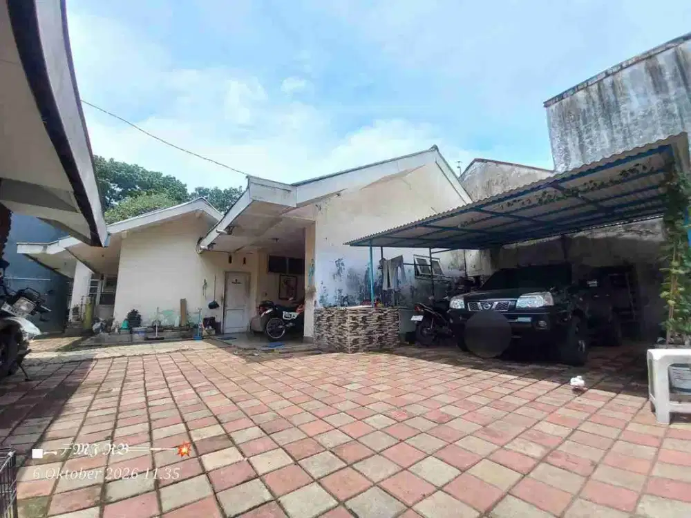 Rumah Lokasi Strategis jalan utama di Dago Kota Bandung dkt Tol Pasteur
