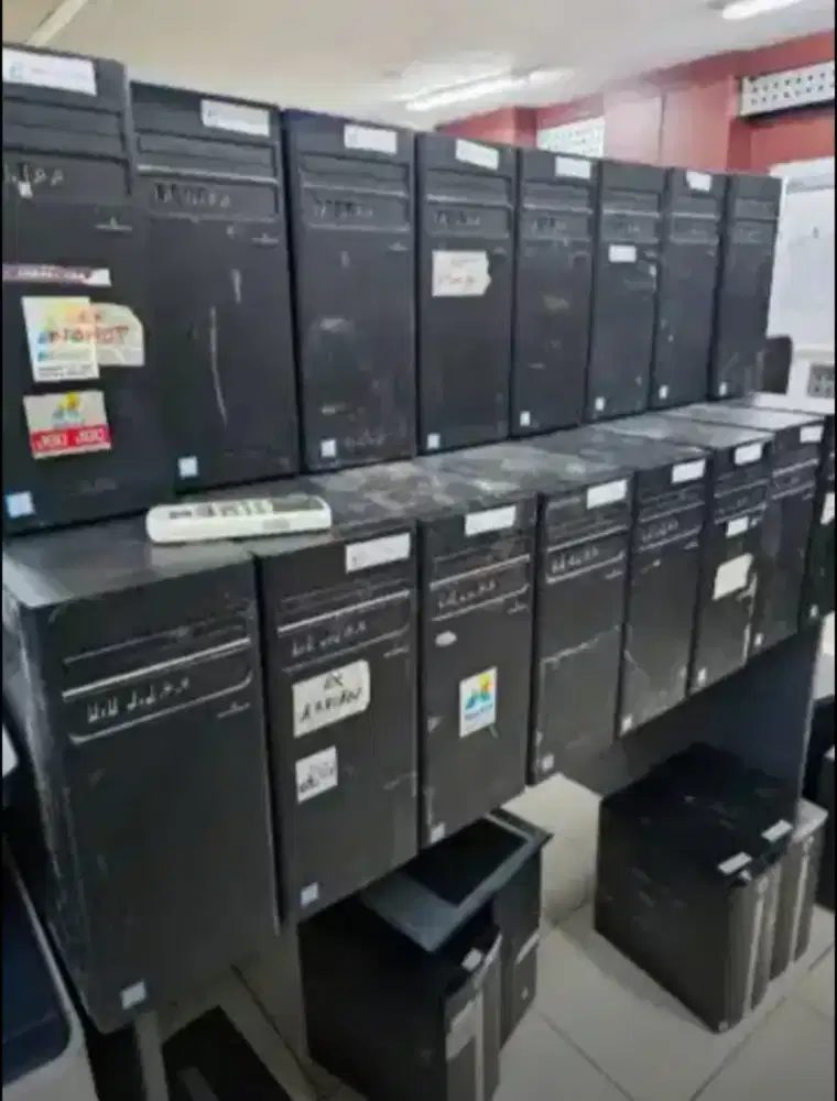 DICARI Komputer & Laptop