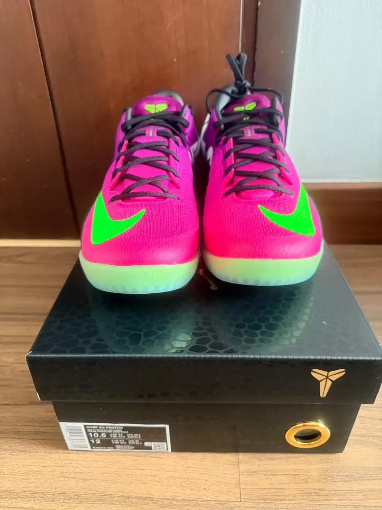 NEW sepatu basket kobe8 proto mambacita us10,5/eur44,5