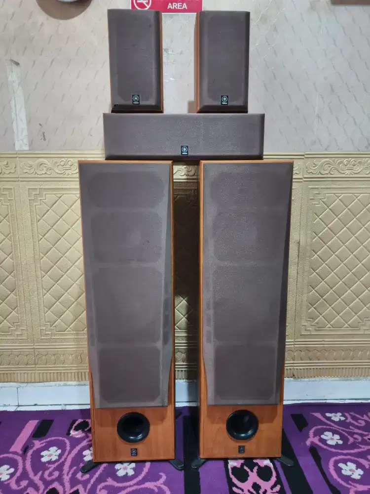 Yamaha Home Theater Speaker System