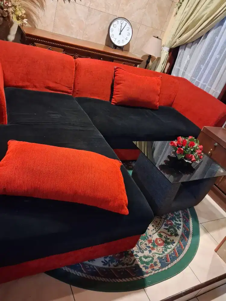 Sofa mewah mulus busa empuk