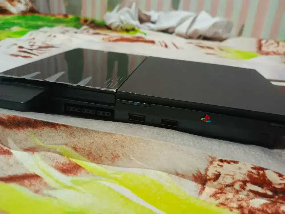 PS 2 Slim (rare item)