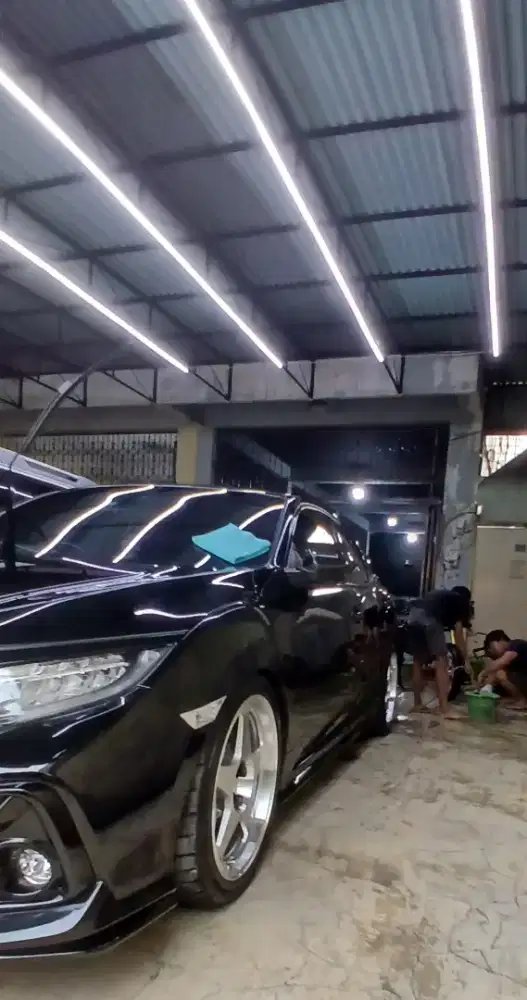 Salon mobil panggilan