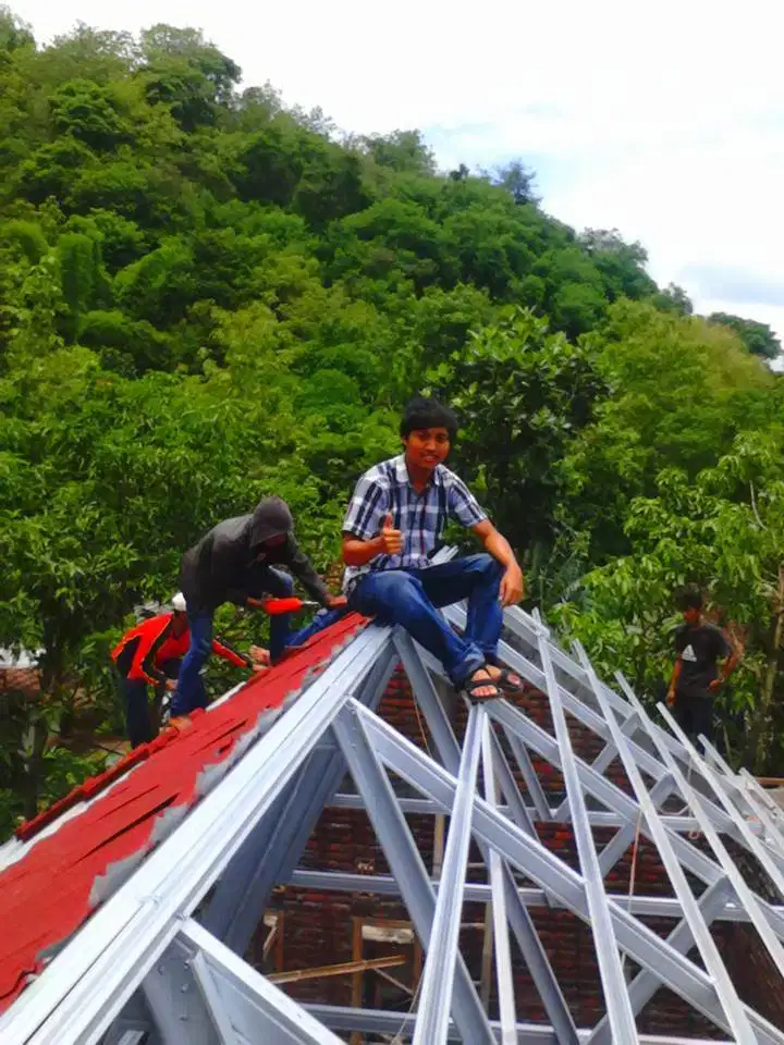 Rehab Atap Rumah Anda Dgn Baja Ringan TASO Cepat dan KUAT