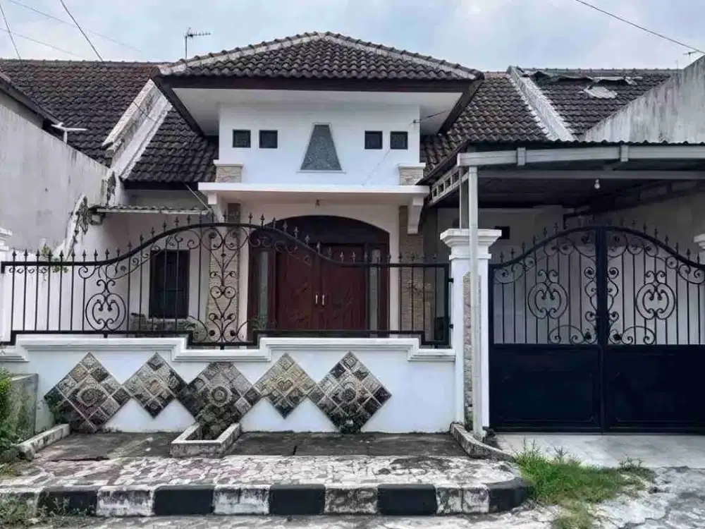 tetangga unesa citraland, 3 langkah pakuwon mall, rumah luas 3KT permata safira wiyung