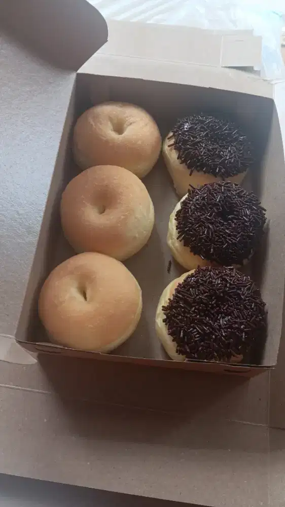 Staff produksi donat