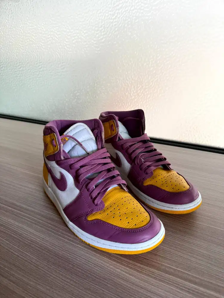 Sepatu Air Jordan 1 Retro High OG Brotherhood - Size 29 Cm