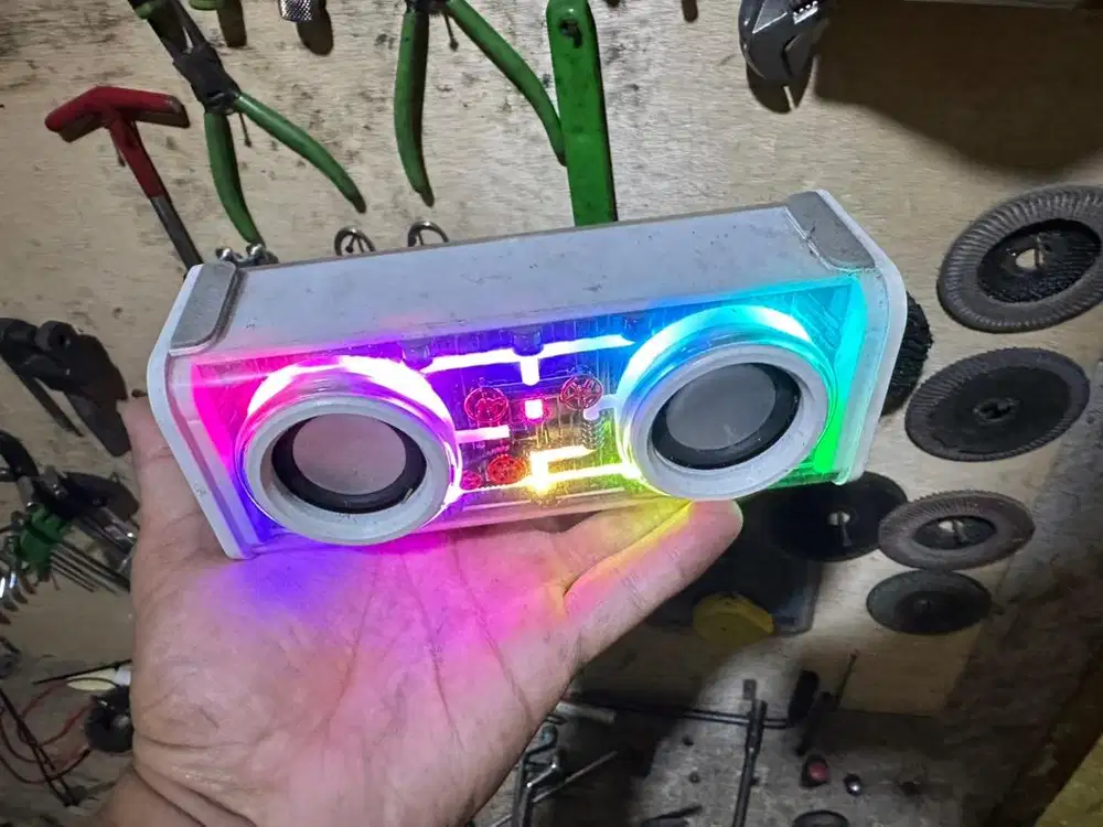 Jual speaker bluetooth masih sangat bagus