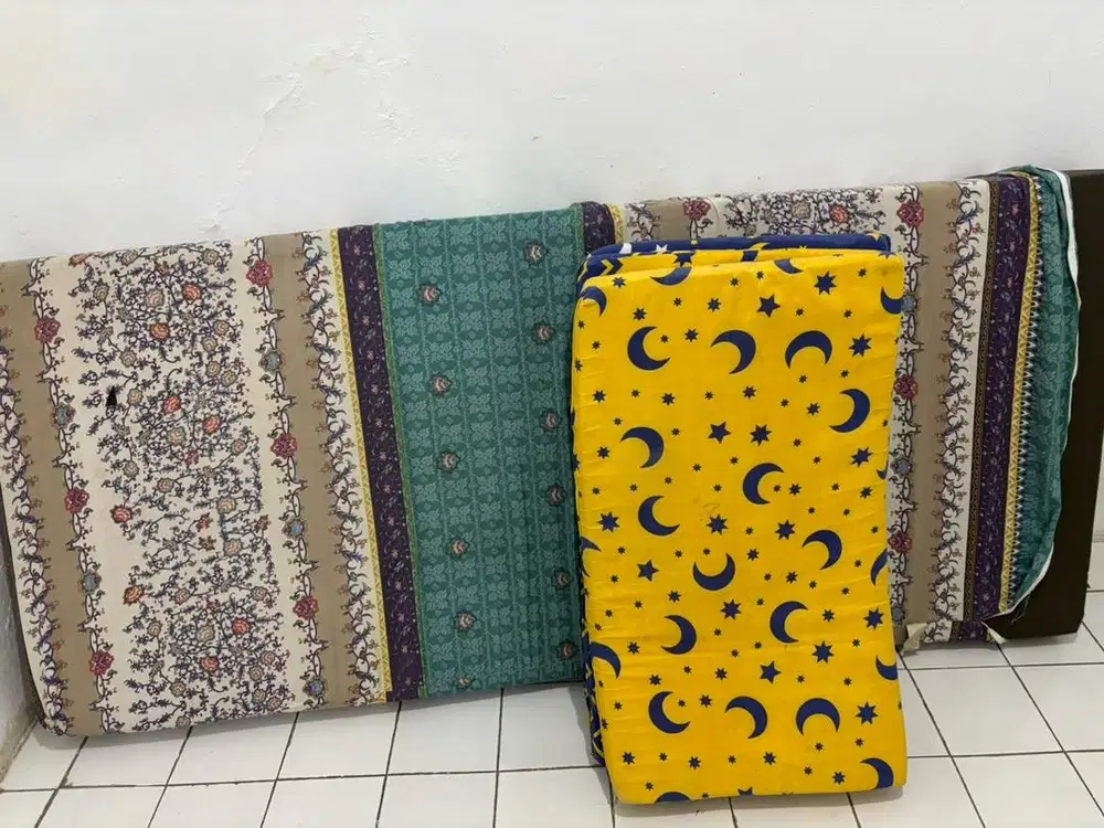 2 pcs kasur busa bekas