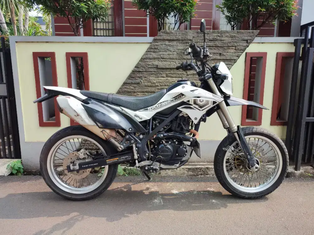 KAWASAKI D-TRACKER / DTRACKER TAHUN 2017 PLAT TANGSEL