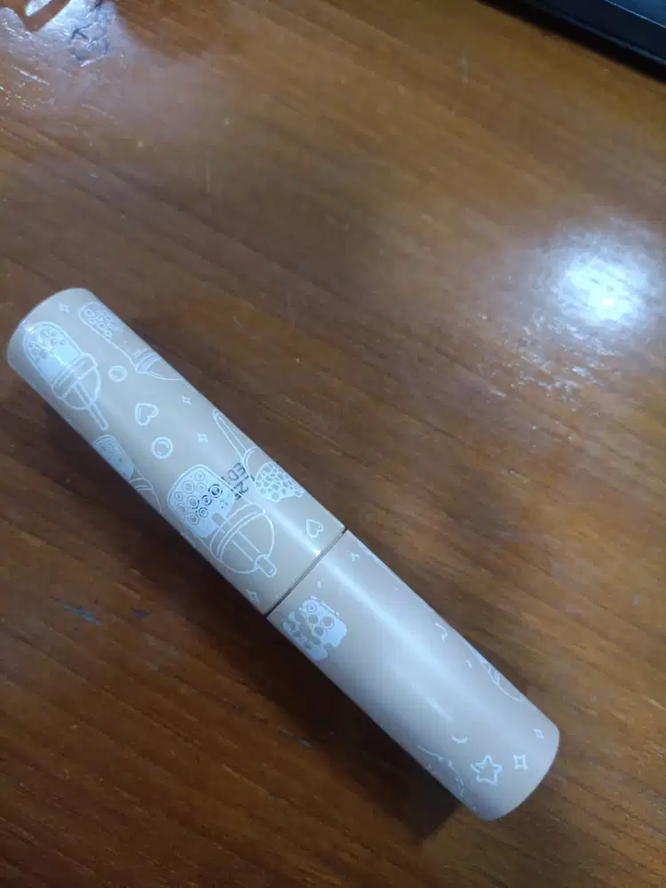Lip cream hazelnut latte